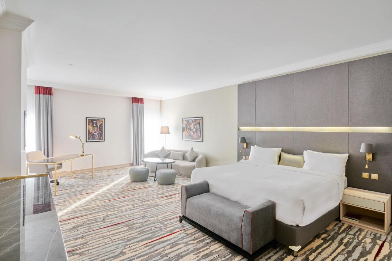Chambre Lit King-Size Classy - Vue sur Ville - Non-Fumeurs